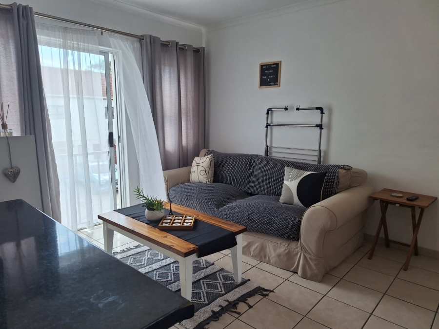 2 Bedroom Property for Sale in Thornton Western Cape